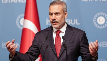 &Delta;&eta;&lambda;ώ&sigma;&epsilon;&iota;&sigmaf; &Phi;&iota;&nu;&tau;ά&nu;: &Eta; &sigma;&upsilon;&nu;&epsilon;&rho;&gamma;&alpha;&sigma;ί&alpha; &Epsilon;&lambda;&lambda;ά&delta;&alpha;&sigmaf; &ndash; &Iota;&sigma;&rho;&alpha;ή&lambda; &phi;έ&rho;&nu;&epsilon;&iota; &delta;&upsilon;&sigma;&pi;&iota;&sigma;&tau;ί&alpha; &kappa;&alpha;&iota; &pi;ό&lambda;&epsilon;&mu;&omicron;