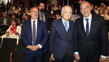 Δένδιας: “Η Ελλάδα στέκεται και θα στέκεται πάντοτε δίπλα στην Αρμενία” – Παρέστη στην εκδήλωση για