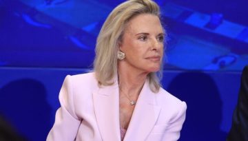 Ελίζα Βόζεμπεργκ: Yποψήφια για το βραβείο “Ευρωβουλευτής της χρονιάς” στην κατηγορία “Βιώσιμος