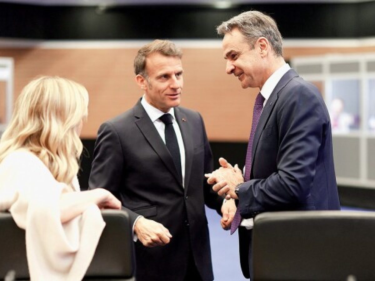 Κυριάκος Μητσοτάκης: Τα σήματα ειρήνης για τη Μέση Ανατολή και η παρουσία Μακρόν στην Αθήνα – “Καμπανάκι&