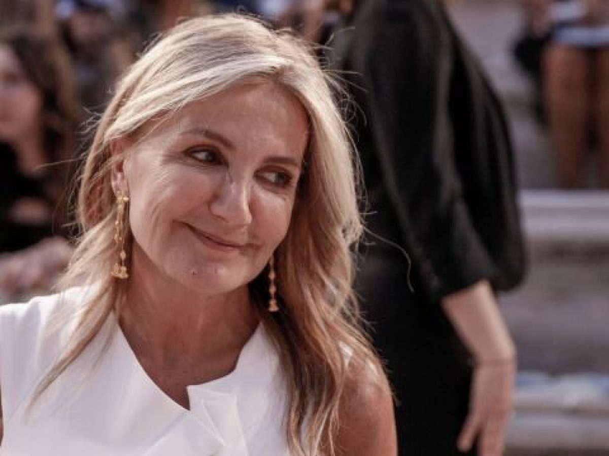 Μαρέβα Μητσοτάκη για το age ban ανηλίκων κάτω των 15 στα social media: “Να προστατεύσουμε τα παιδιά από τ