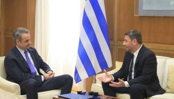 Μετωπική ΠΑΣΟΚ  κυβέρνησης για τις υποκλοπές: Τα δύο “όπλα” Ανδρουλάκη με Ντίλιαν και Εξεταστική και