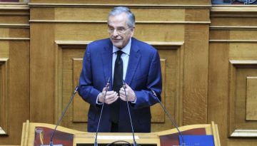 “Ο Μπούρας ξέρει” – Η απάντηση Σαμαρά όταν τον ρώτησαν δημοσιογράφοι αν θα μιλήσει ξανά για την εσωτ