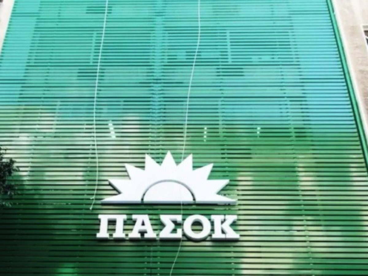 ΠΑΣΟΚ: “Aρχιτέκτονας της τοξικότητας ο Μητσοτάκης” – Φωτιά μετά τη συνέντευξη Μαρινάκη