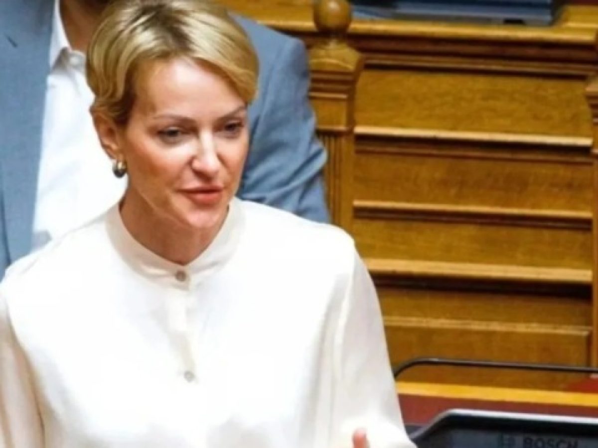 Σδούκου: “Δεν χρειάζεται πτυχίο για να είσαι βουλευτής” – Μήνυμα κατά των πρόωρων εκλογών