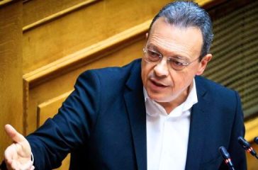 divsfodri-epithesi-famellou-kata-lazaridi