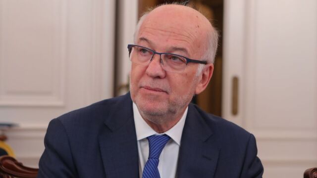 divtrizi-i-karekla-tou-floridi