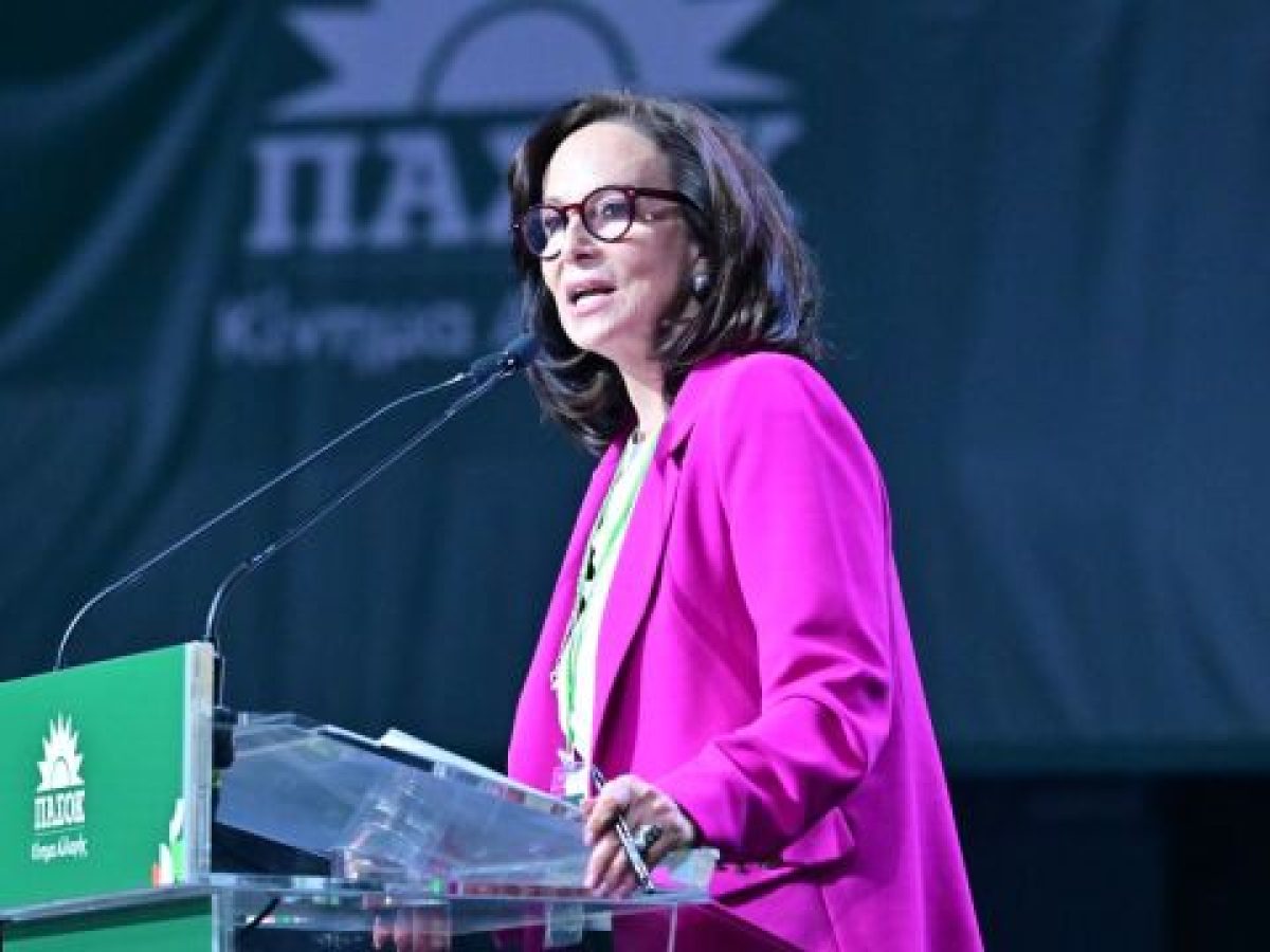 Άννα Διαμαντοπούλου: “Την περίοδο των μνημονίων είδα να ασπρίζουν τα μαλλιά μου σε μια νύχτα” – Η απ