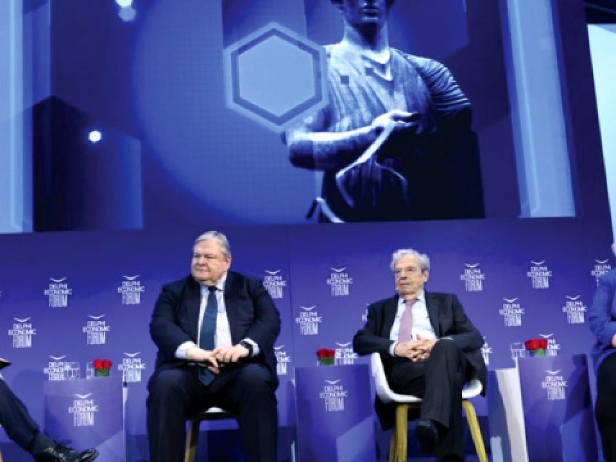 Αλεξάνδρα Παπαδοπούλου: “Δεν μπορούμε να ερμηνεύουμε σήμερα τα πράγματα με τον ίδιο τρόπο όπως πριν από π