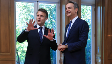 «Εάν η εθνική σας κυριαρχία αμφισβητηθεί θα είμαστε εδώ» – Βίντεο Μακρόν από την επίσκεψη στην Ελλάδα