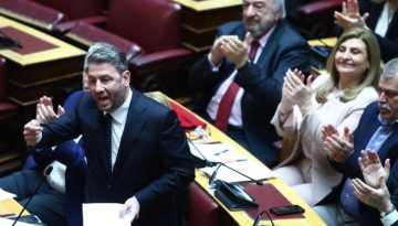 Εκλογές ζήτησε ο Ανδρουλάκης – Ενίοτε τα αιτήματα γίνονται και δεκτά, του απάντησε ο Χατζηδάκης