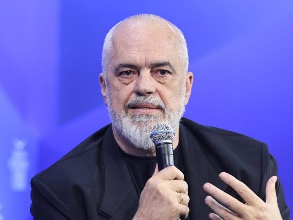 Έντι Ράμα: «Χιούμορ» η πολυσυζητημένη ατάκα του για τον Πλάτωνα – Ο εκνευρισμός για τον Φρέντι Μπελέρη