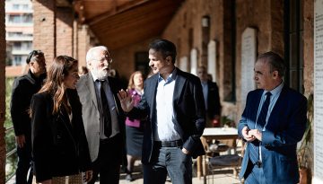 Επίσκεψη Μητσοτάκη στο Γηροκομείο Αθηνών – «Θα εξασφαλίσουμε τη χρηματοδότηση για την υλοποίηση των αναγκαίων έργων»