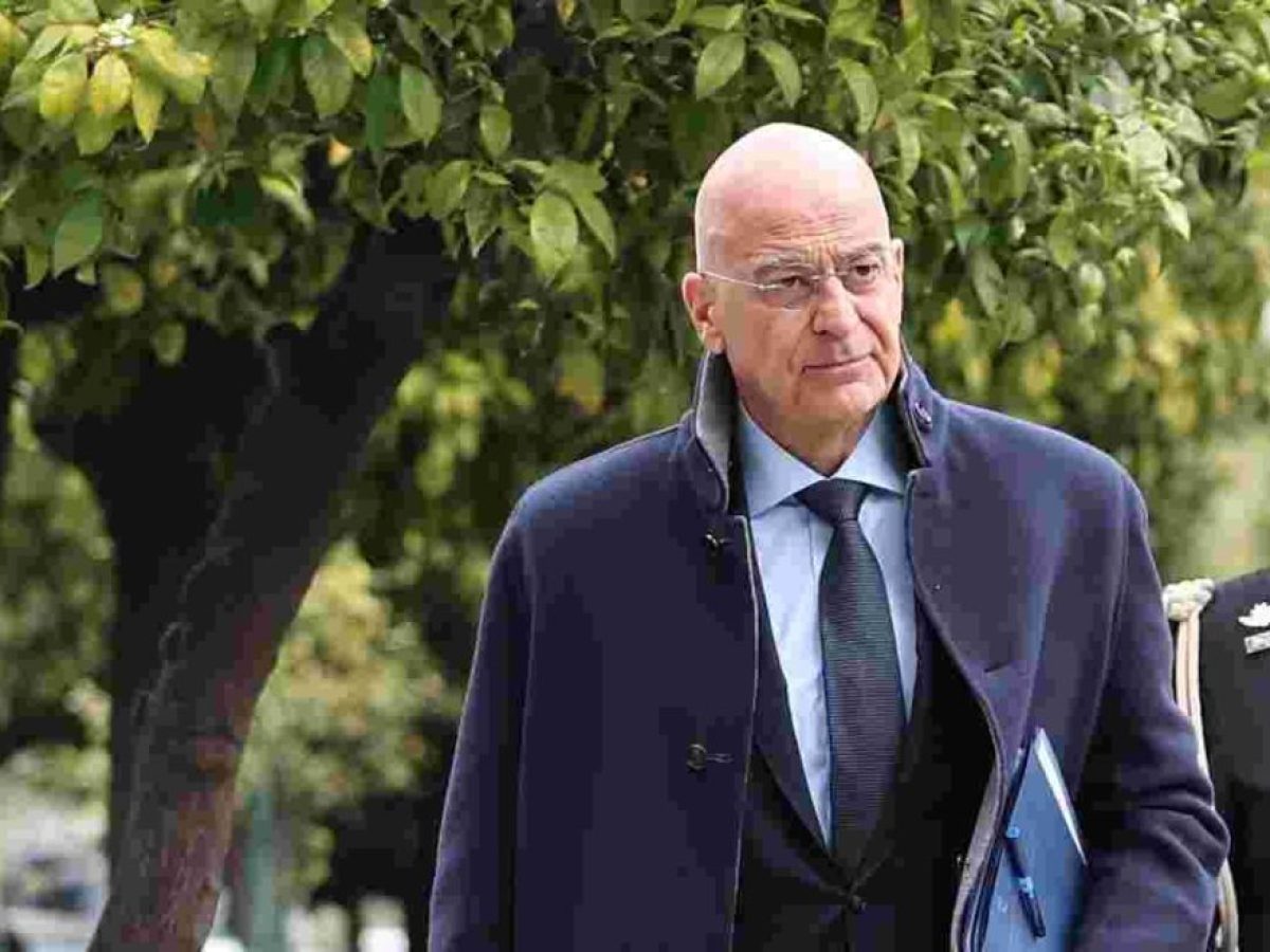 Επίσκεψη Ν. Δένδια στην έδρα της Ανώτατης Στρατιωτικής Διοίκησης Θράκης