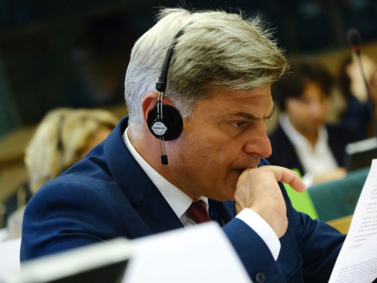 Ερώτηση Φαραντούρη σε Κομισιόν: Να μην χαθεί ούτε 1 ευρώ των Ελλήνων αγροτών λόγω ΟΠΕΚΕΠΕ