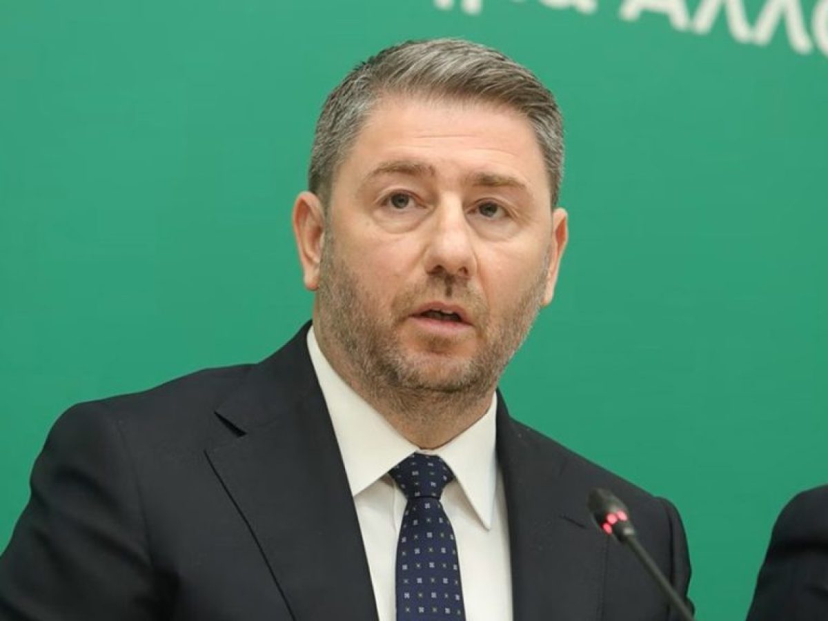 Εξεταστική Επιτροπή για τις υποκλοπές ζητά το ΠΑΣΟΚ