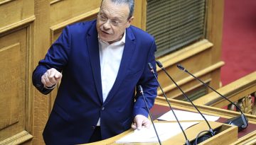 &Phi;ά&mu;&epsilon;&lambda;&lambda;&omicron;&sigmaf;: &Omicron; &Mu;&eta;&tau;&sigma;&omicron;&tau;ά&kappa;&eta;&sigmaf; &alpha;&nu; &delta;&iota;&alpha;&phi;&omega;&nu;&epsilon;ί &mu;&epsilon; &tau;&omicron;&nu; &Gamma;&epsilon;&omega;&rho;&gamma;&iota;ά&delta;&eta; &pi;&rho;έ&pi;&epsilon;&iota; &nu;&alpha; &tau;&omicron;&nu; &delta;&iota;ώ&xi;&epsilon;&iota;, &alpha;&nu; &sigma;&upsilon;&mu;&phi;&omega;&nu;&epsilon;ί &epsilon;ί&nu;&alpha;&iota; &epsilon;&pi;&iota;&kappa;ί&nu;&delta;&upsilon;&nu;&omicron;&sigmaf;