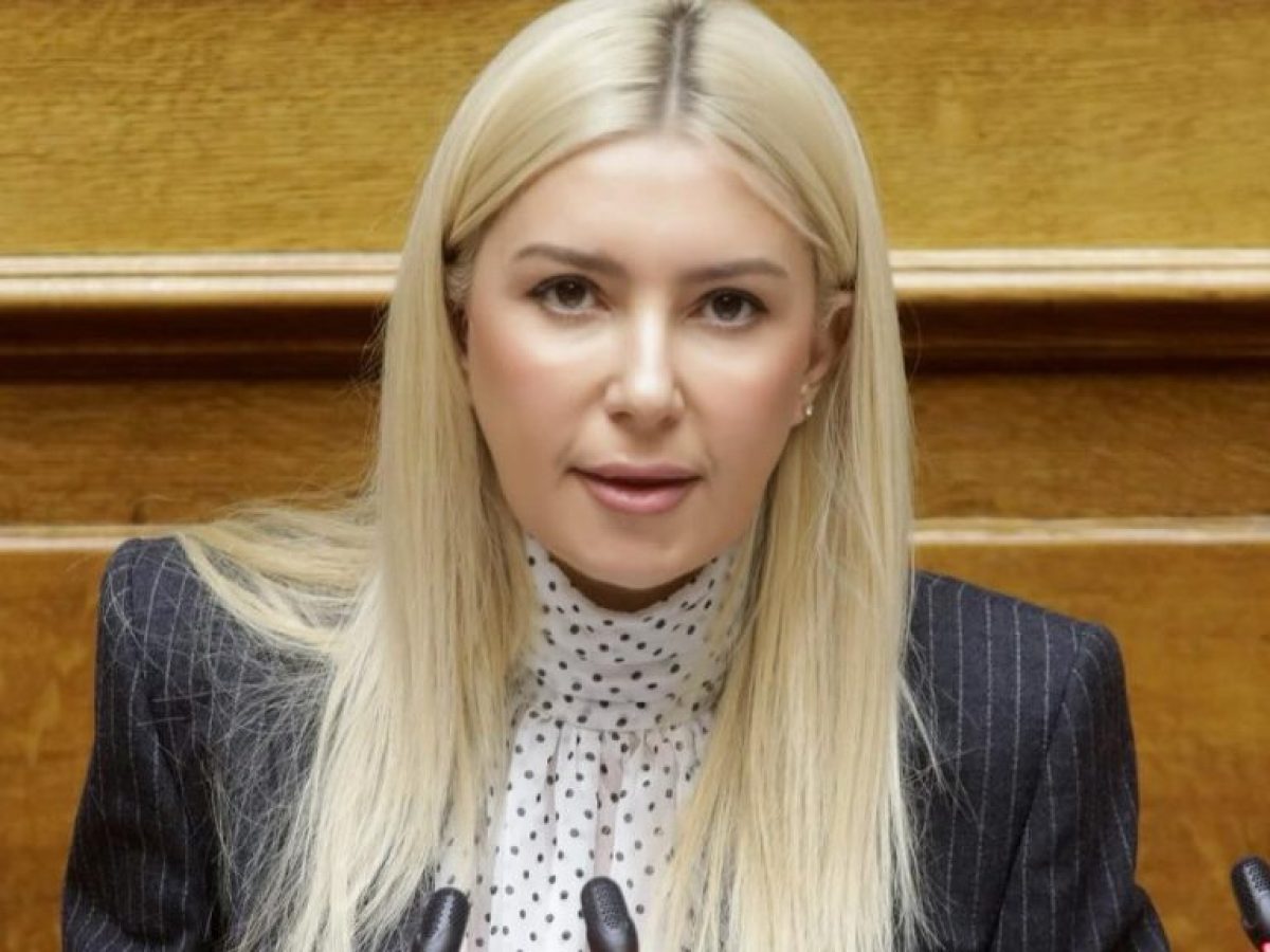 Φωτεινή Αραμπατζή: «Θέτω τον εαυτό μου στη διάθεση κάθε αρμόδιας Αρχής»