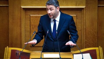 Φουλ επίθεση από τον Νίκο Ανδρουλάκη στον Μητσοτάκη – Τι θα πει σήμερα στην Βουλή ο πρόεδρος του ΠΑΣΟΚ