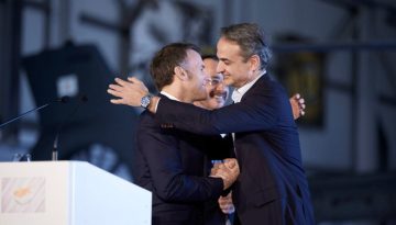 Γαλλικά ΜΜΕ για επίσκεψη Μακρόν: Παρίσι και Αθήνα θα μιλήσουν με μια φωνή