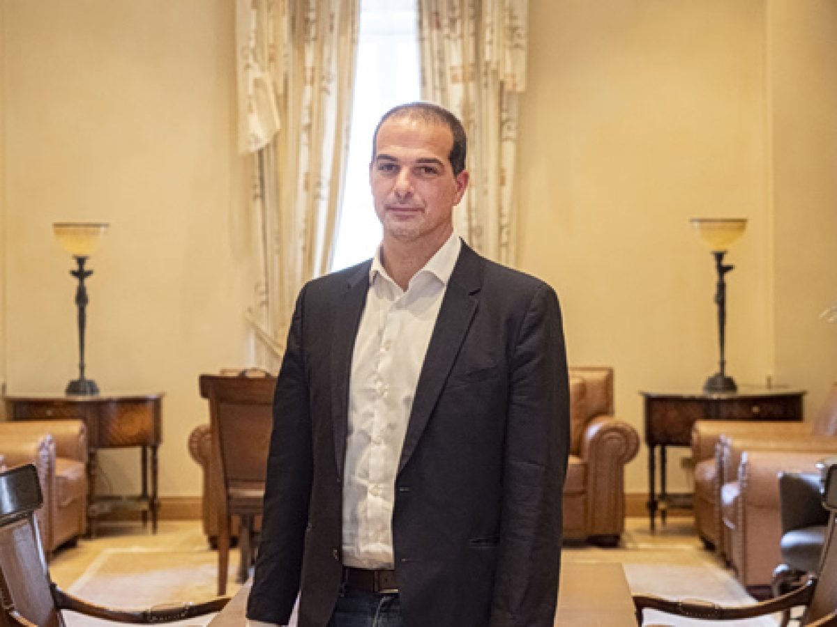 Γαβριήλ Σακελλαρίδης στο in: Η ανακύκλωση της συζήτησης για το 2015 βολεύει τον Μητσοτάκη — η Αριστερά πρέπει να κοιτάξει