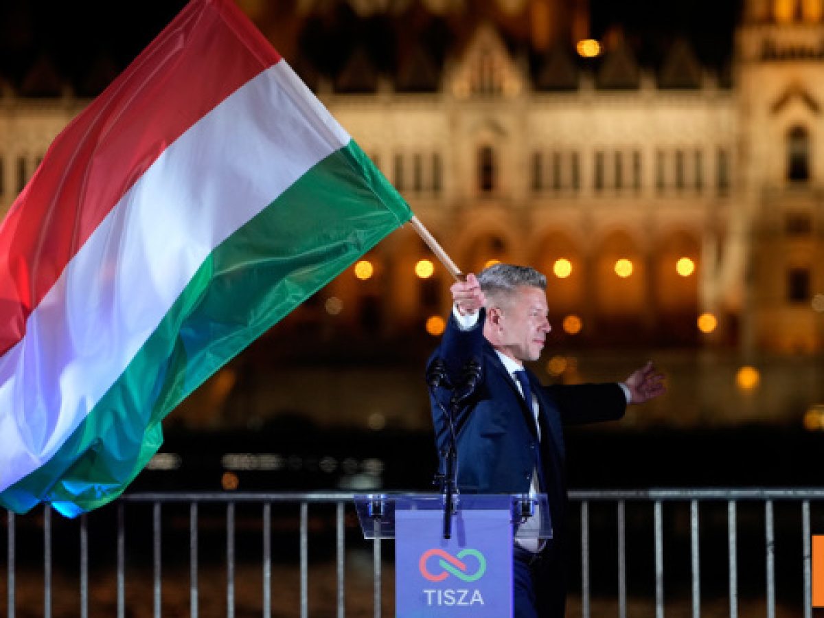 Γεωργιάδης: 35 χρόνια μετά την κατάρρευση των κομμουνιστικών καθεστώτων, η αριστερά στην Ουγγαρία είναι ανύπαρκτη