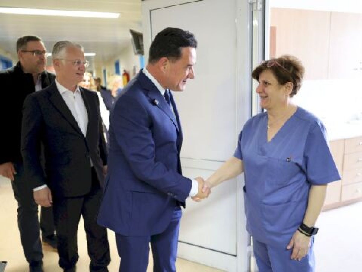 Γεωργιάδης: Επίσκεψη στο Κέντρο Υγείας Μεγαλόπολης και στο Γενικό Νοσοκομείο Τρίπολης (Εικόνες)