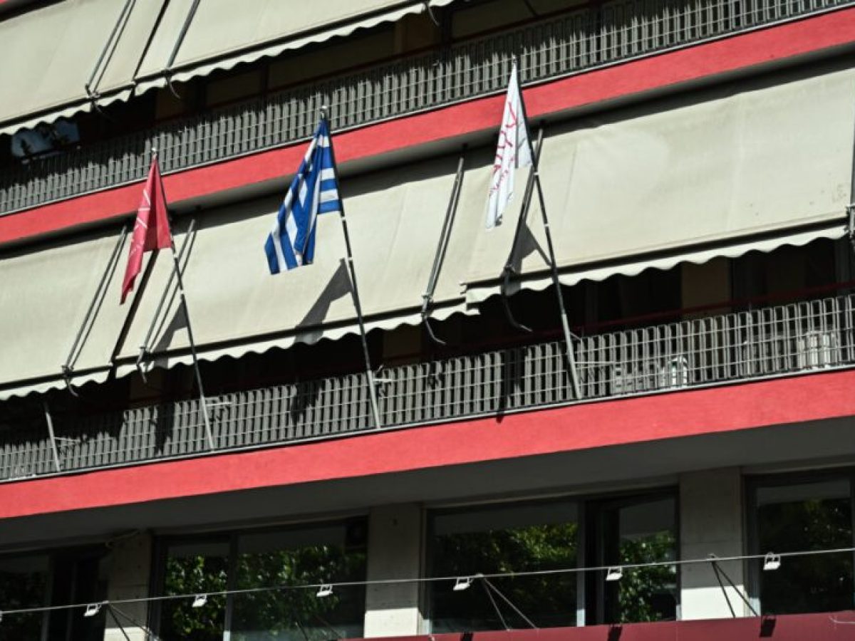 Γιώργος Μυλωνάκης: Ευχές ανάρρωσης από τον ΣΥΡΙΖΑ – «Εκφράζουμε τη συμπαράστασή μας στους οικείους του»