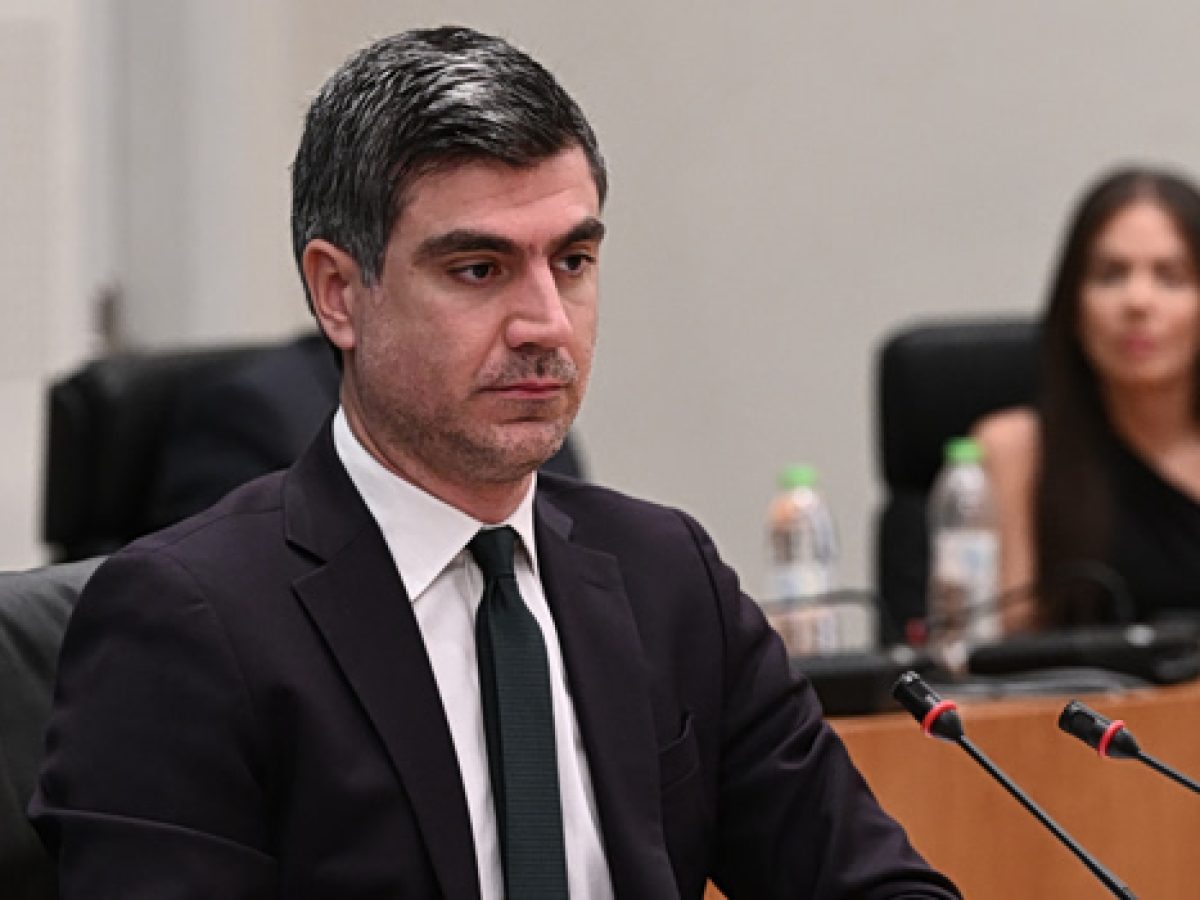 Γλαβίνας: Ο Μητσοτάκης κανονικοποίησε το ρουσφέτι, η κυβέρνηση δεν έχει πλέον δημοκρατική νομιμοποίηση