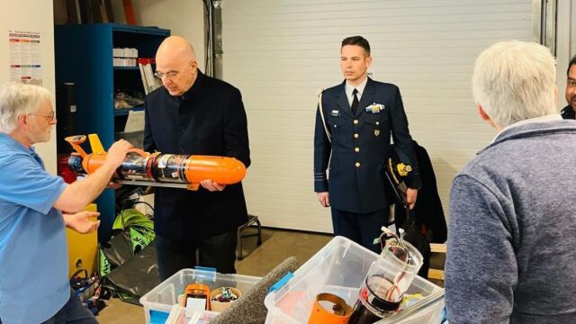 i-episkepsi-dendia-sto-mit