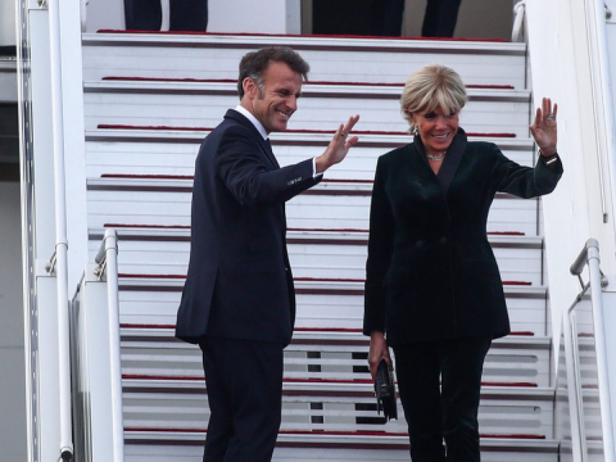 Η επίσκεψη Μακρόν στην Αθήνα μέσα από φωτογραφίες: Από την Ρωμαϊκή Αγορά στην φρεγάτα «Κίμων»