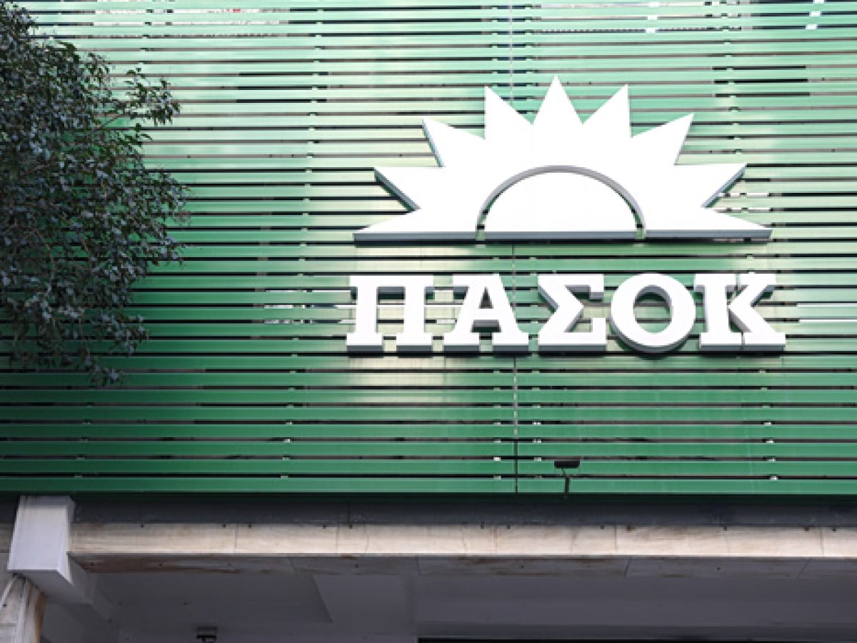 Η εξίσωση του Γραμματέα στο ΠΑΣΟΚ – Τις επόμενες ώρες οι τελικές αποφάσεις του Ανδρουλάκη
