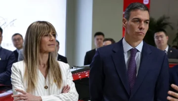 Η γυναίκα του Ισπανού Πρωθυπουργού Πέδρο Σάντσεθ παραπέμπεται σε δίκη για διαφθορά και υπεξαίρεση