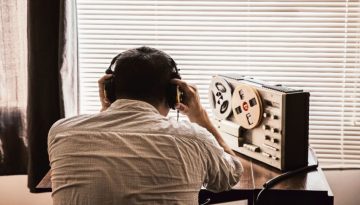 Η κατασκοπεία, η στάση των στόχων και η επόμενη μήνυση