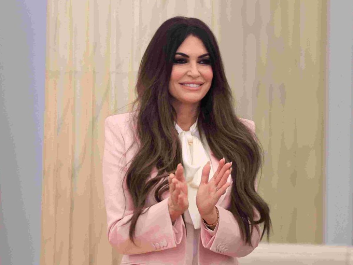 Η Κίμπερλι Γκιλφόιλ ευχήθηκε «Χρόνια Πολλά» στα ελληνικά για την ημέρα της Λαμπρής