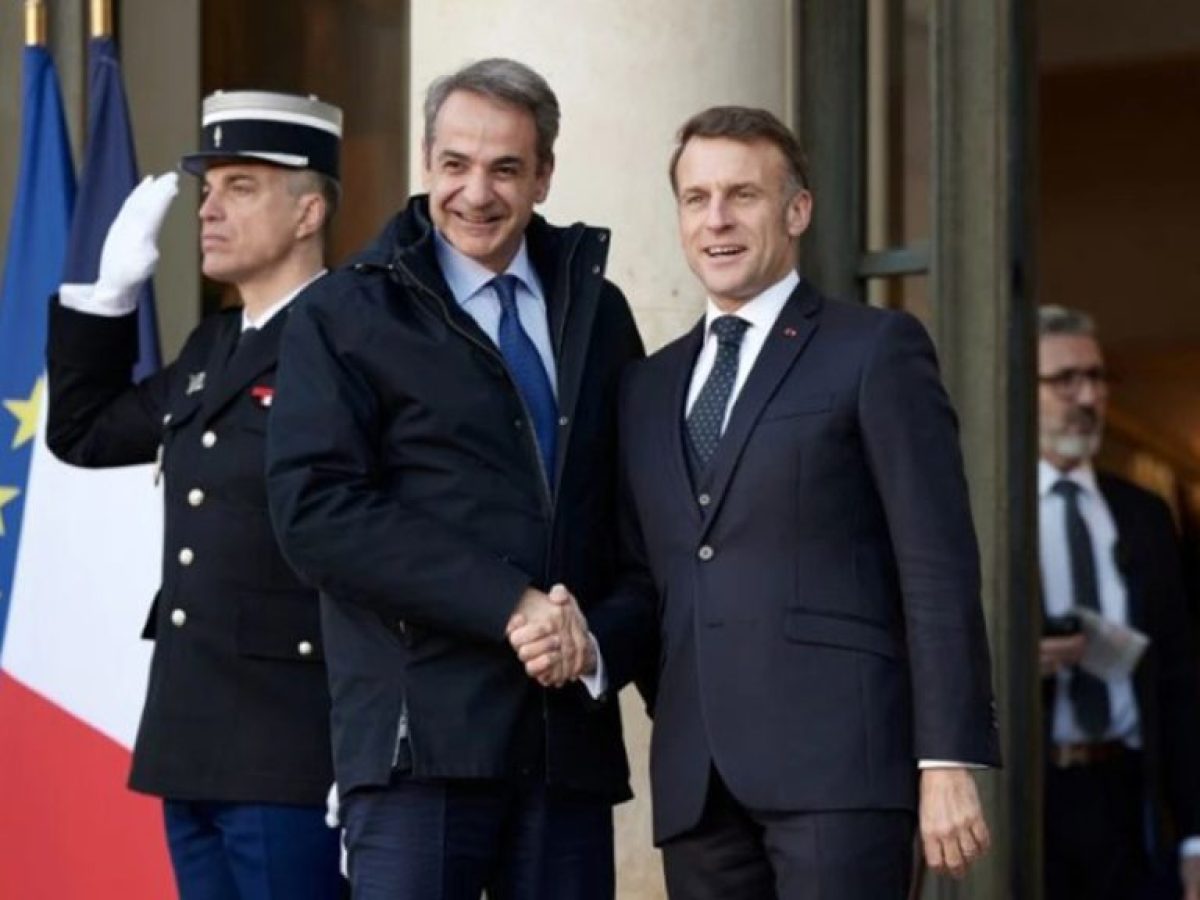 Η κυβέρνηση διαψεύδει την ανταλλαγή Mirage με Rafale με στόχο να σταλούν στην Ουκρανία