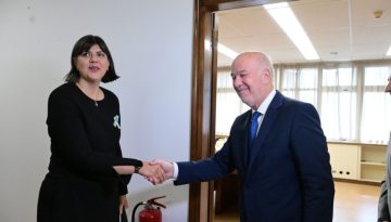 Η Κοβέσι στην Ελλάδα για το Φόρουμ των Δελφών – Συνάντηση με Φλωρίδη