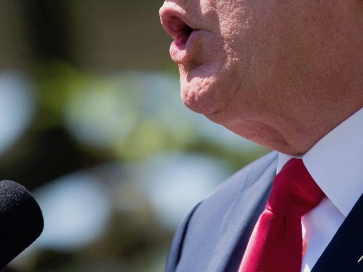 Η … Τρούμπα στον Λευκό Οίκο — Σταματήστε τον