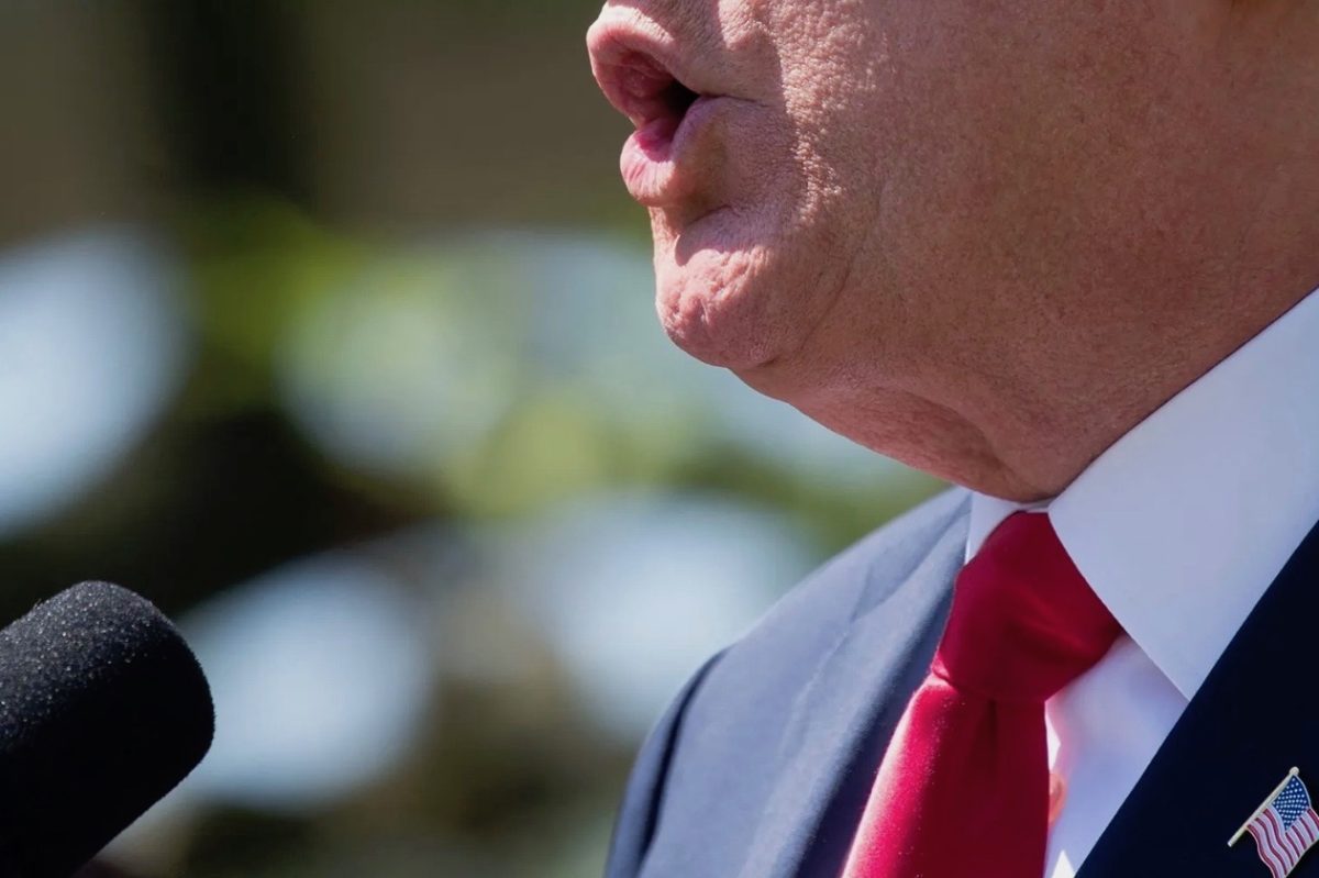 i-…-troumpa-ston-lefko