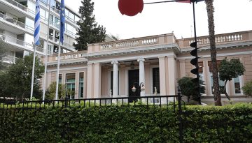 &Epsilon;&iota;&delta;&iota;&kappa;έ&sigmaf; &alpha;&pi;&omicron;&sigma;&tau;&omicron;&lambda;έ&sigmaf; &sigma;&tau;&eta;&nu; &pi;&epsilon;&rho;&iota;&phi;έ&rho;&epsilon;&iota;&alpha; &ndash; &Eta; &beta;&omicron;&upsilon;&tau;&iota;ά &sigma;&tau;&iota;&sigmaf; &delta;&eta;&micro;&omicron;&sigma;&kappa;&omicron;&pi;ή&sigma;&epsilon;&iota;&sigmaf; &phi;έ&rho;&nu;&epsilon;&iota; &pi;&epsilon;&rho;&iota;&omicron;&delta;&epsilon;ί&epsilon;&sigmaf; &tau;&omicron;&upsilon; &Pi;&rho;&omega;&theta;&upsilon;&pi;&omicron;&upsilon;&rho;&gamma;&omicron;ύ &kappa;&alpha;&iota; ό&chi;&iota; &micro;ό&nu;&omicron;