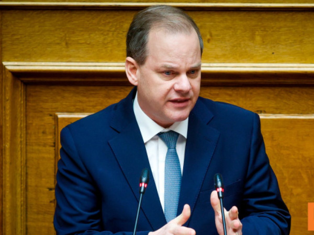 Καραμανλής: Δεν θα είμαι υποψήφιος στις εκλογές, θα μείνω στη Βουλή μέχρι τη λήξη της θητείας μου – Κυβερνητική πηγή: Έπρ