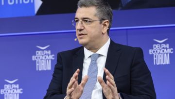 &Kappa;&alpha;&iota; &delta;&epsilon;ύ&tau;&epsilon;&rho;&eta; &laquo;&Pi;&upsilon;&theta;ί&alpha;&raquo; &tau;&omega;&nu; &Delta;&epsilon;&lambda;&phi;ώ&nu;: &Tau;&zeta;&iota;&tau;&zeta;&iota;&kappa;ώ&sigma;&tau;&alpha;&sigmaf; &kappa;&alpha;&iota; &Tau;έ&mu;&pi;&eta;