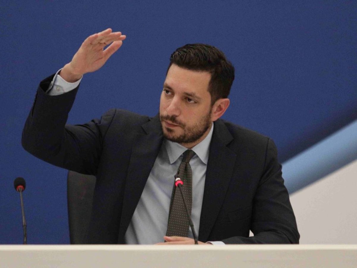 Κυρανάκης για θανατηφόρα τροχαία: «Μία τόσο μεγάλη μείωση, δεν έχει ξαναγίνει στην ιστορία της χώρας»