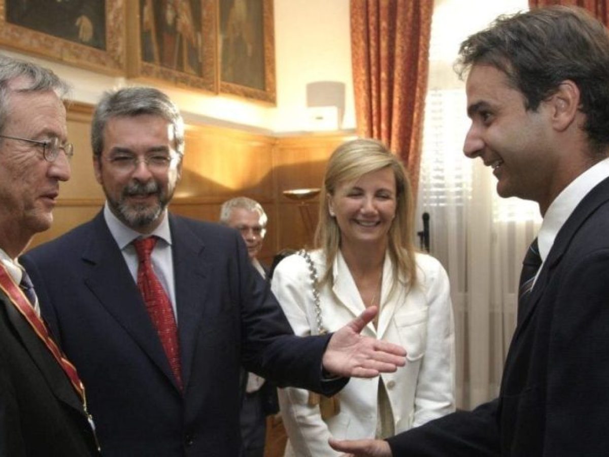 &Kappa;&omicron;ί&tau;&alpha; &pi;&omicron;&iota;&omicron;&sigmaf; &mu;&iota;&lambda;ά&epsilon;&iota; &gamma;&iota;&alpha; &hellip; &laquo;&beta;&alpha;&theta;ύ &kappa;&rho;ά&tau;&omicron;&sigmaf;&raquo;