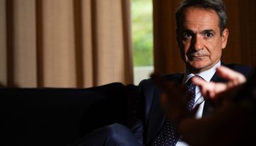 «Κλειδώνουν» οι αποφάσεις για ανασχηματισμό και εκλογές