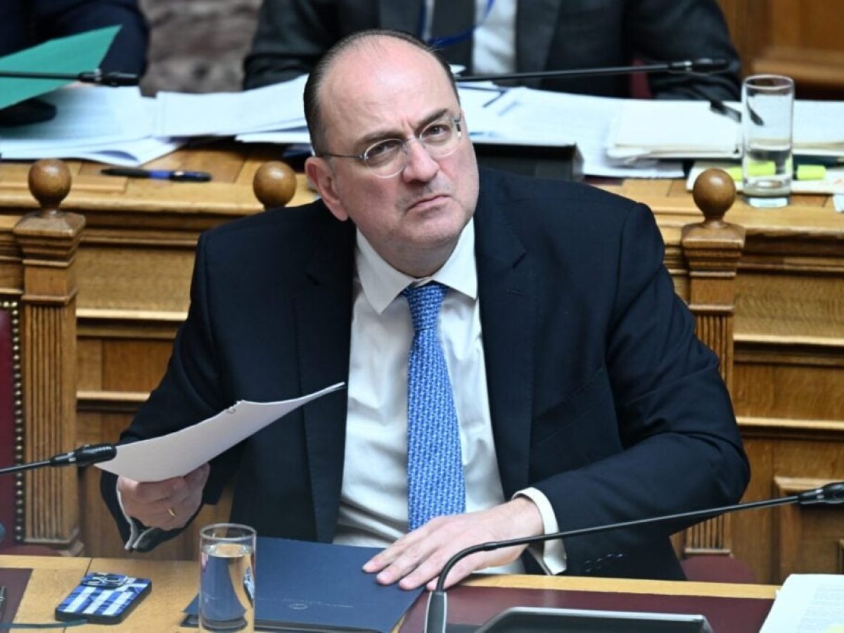 Κόντρα για το πτυχίο του Λαζαρίδη – τι απαντά ο υφυπουργός σε ΠΑΣΟΚ και ΣΥΡΙΖΑ