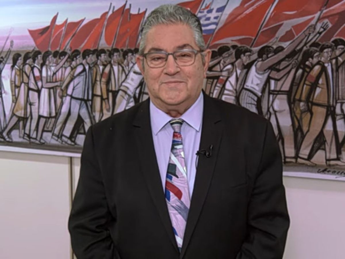 Κουτσούμπας: Σε έναν κόσμο που φλέγεται, η λαϊκή σπίθα που σιγοκαίει να γίνει πυρκαγιά Ανάστασης λαών