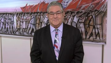 &Kappa;&omicron;&upsilon;&tau;&sigma;&omicron;ύ&mu;&pi;&alpha;&sigmaf;: &Sigma;&epsilon; έ&nu;&alpha;&nu; &kappa;ό&sigma;&mu;&omicron; &pi;&omicron;&upsilon; &phi;&lambda;έ&gamma;&epsilon;&tau;&alpha;&iota;, &eta; &lambda;&alpha;ϊ&kappa;ή &sigma;&pi;ί&theta;&alpha; &pi;&omicron;&upsilon; &sigma;&iota;&gamma;&omicron;&kappa;&alpha;ί&epsilon;&iota; &nu;&alpha; &gamma;ί&nu;&epsilon;&iota; &pi;&upsilon;&rho;&kappa;&alpha;&gamma;&iota;ά &Alpha;&nu;ά&sigma;&tau;&alpha;&sigma;&eta;&sigmaf; &lambda;&alpha;ώ&nu;