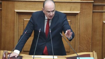 Λαζαρίδης κατά ΠΑΣΟΚ: «Ουρά του Πολάκη, καταφεύγει στη γνωστή τακτική της λάσπης και των fake news»