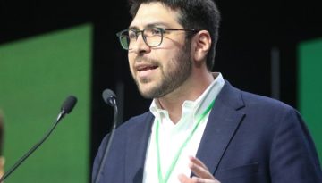 Λευτέρης Καρχιμάκης στο pagenews.gr: «Διαφάνεια παντού – Το ΠΑΣΟΚ ζητά καθαρούς θεσμούς και πολιτική αλλαγή»